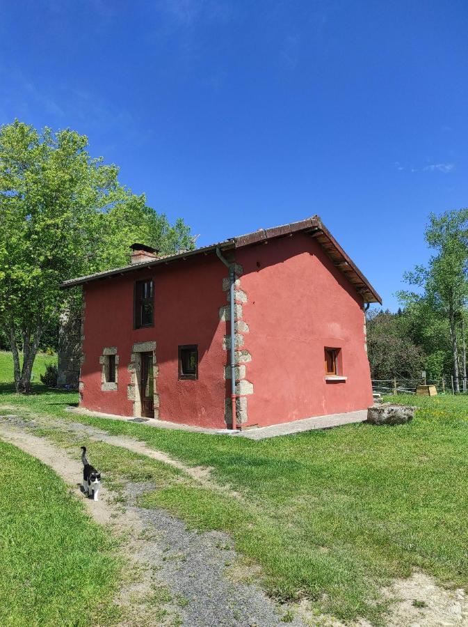 Gite La Roche Bertignat Exterior photo